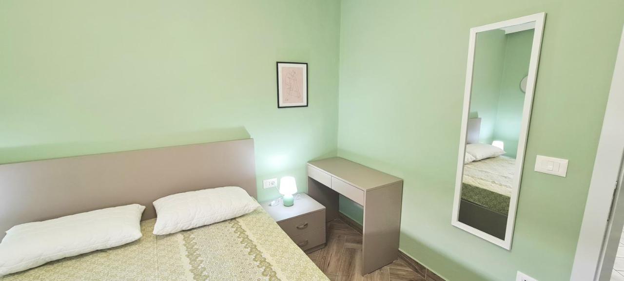 2v1 - Blloku Zy Apartament *