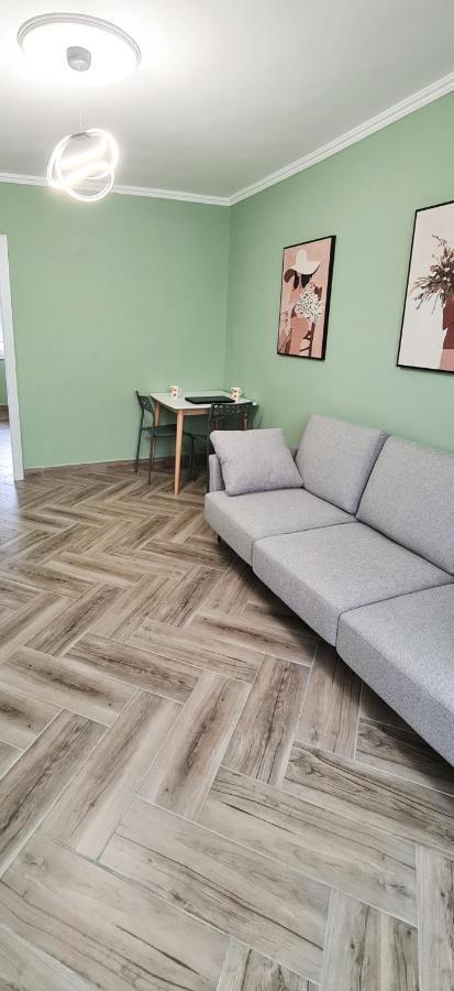 Apartament 2v1 - Blloku Zy Tirana