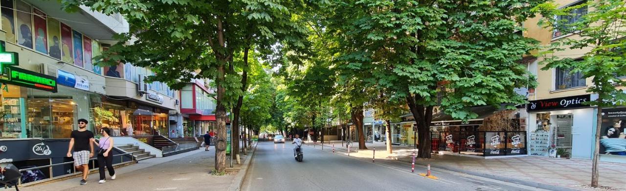 2v1 - Blloku Zy Apartament
